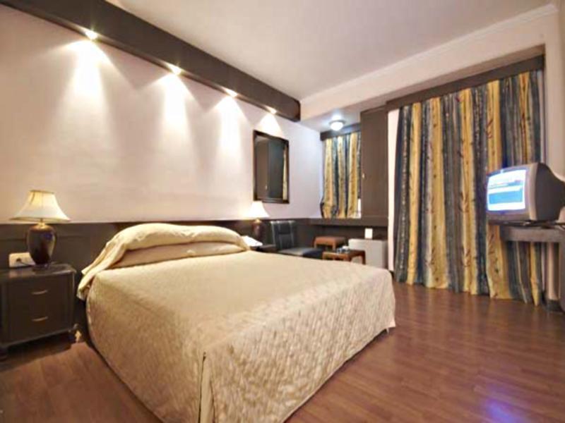 Hotel Jaies Dźajpur Zewnętrze zdjęcie